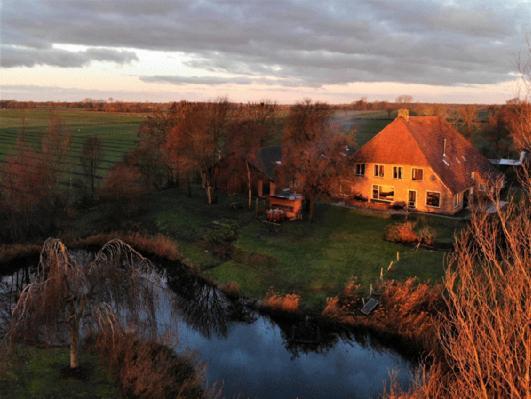 Vakantiehuis Met Jacuzzi 4 Personen Giethoorn Exterior photo